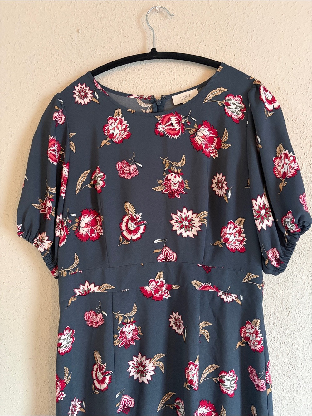 LOFT Charcoal Midi Dress with Red and Pink Floral Print - Picture 5 of 6